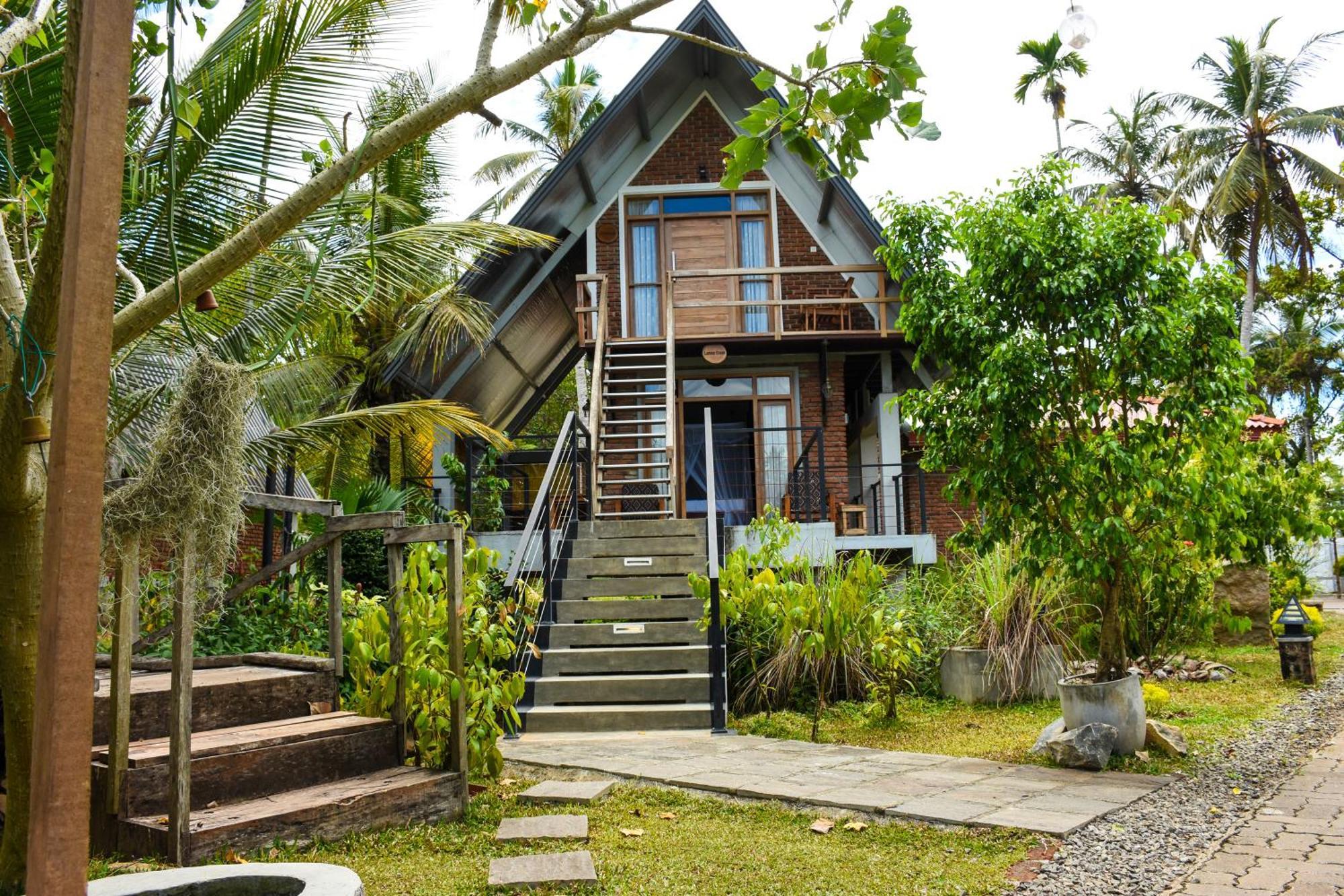 Steps Garden Resort Negombo Exterior photo